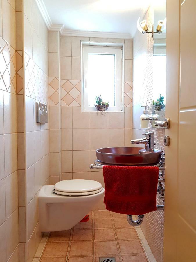 Smeralda Apartment Sarande